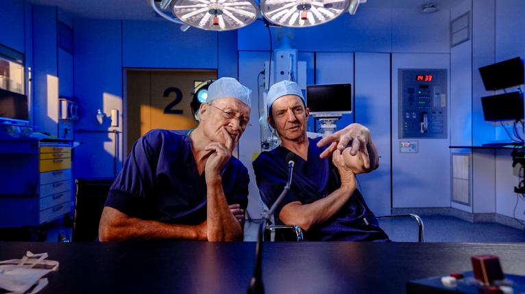 Screen 'The Surgery with...'